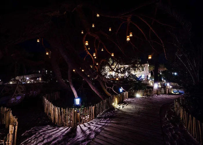 Le Hameau Des Pesquiers Ecolodge&Spa, Curio Collection By Hilton